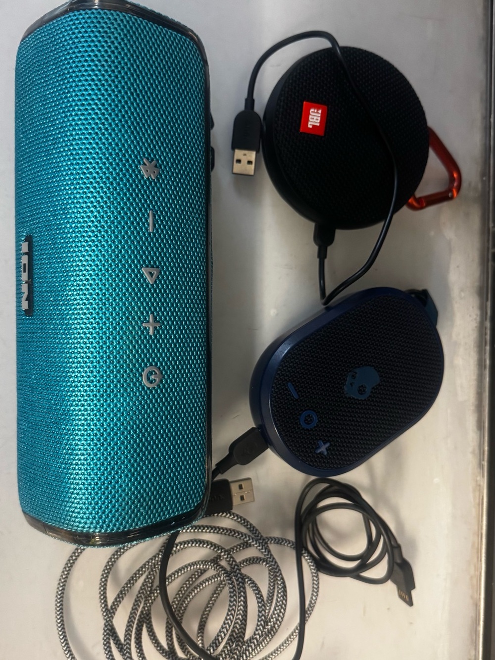 ION Bluetooth Speaker with JBL and Skullcandy Speakers ALL WORKS